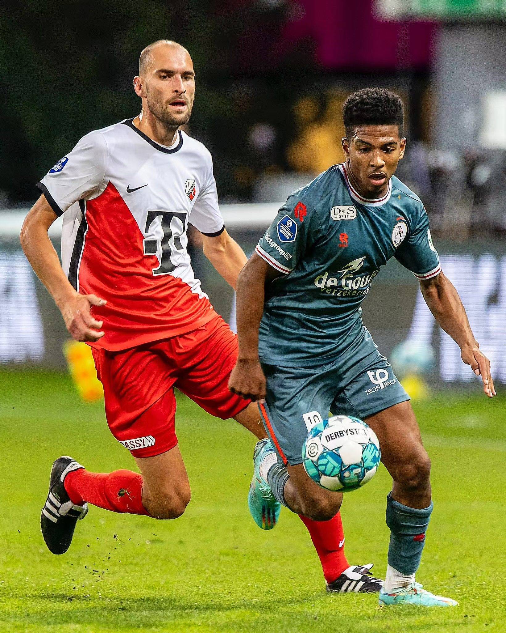 悬而未决的 悬而未决的