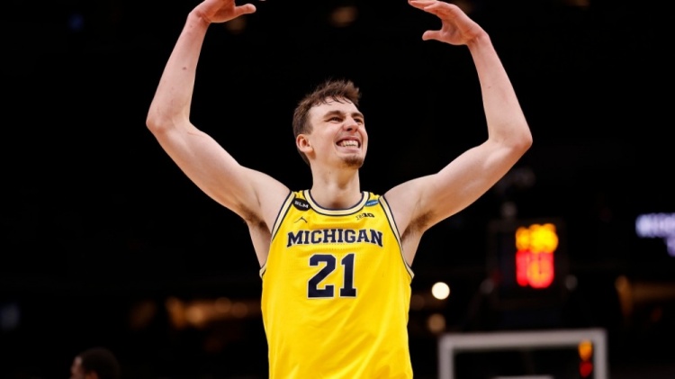 内在对阵利 内在对阵利