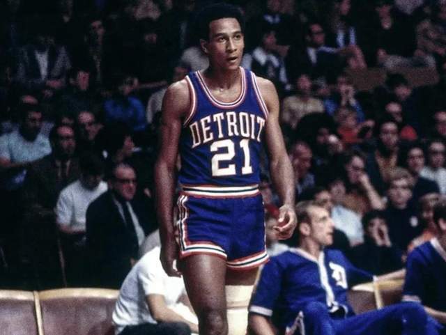 力多年的球 力多年的球