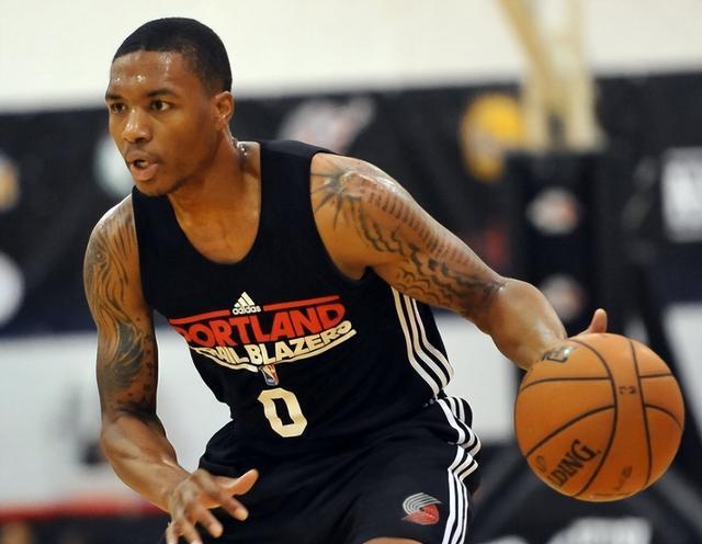 了更多悬念 了更多悬念