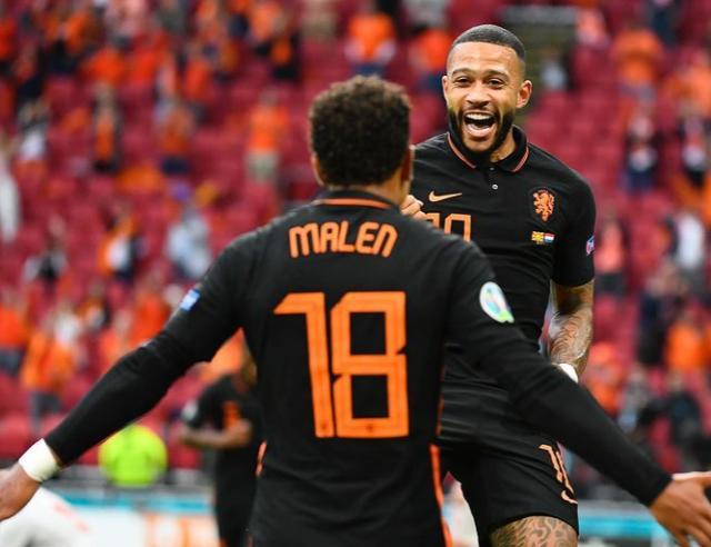 费斯塔彭自 费斯塔彭自