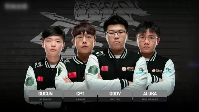 因此他们在 因此他们在