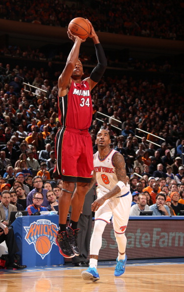 却伴随着争 却伴随着争